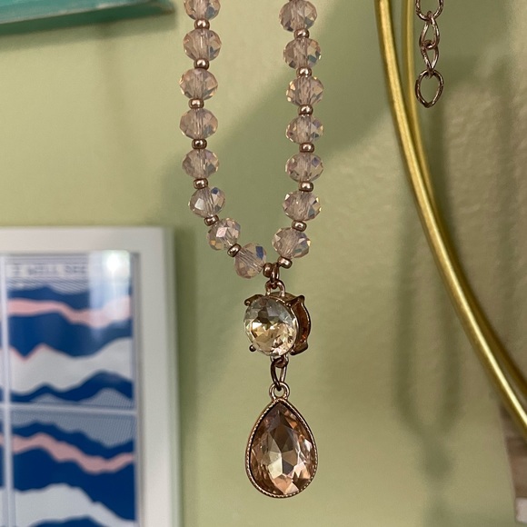 • Stunning Gem Necklace • - Picture 8 of 11